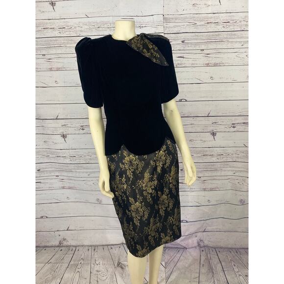 Vintage 80s Scott McClintock Black Velvet Gold Floral Open Back Dress size 10 - Picture 15 of 16